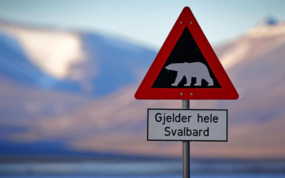 Verkehrsschild mit 